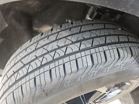 Used 2025 Chevrolet Blazer LT w/ Convenience Package image 28