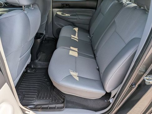 Used 2014 Toyota Tacoma 4x4 Double Cab w/ TRD Sport Package image 26