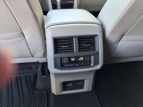Used 2018 Volkswagen Atlas SEL Premium AWD/4WD image 18