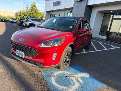 Used 2022 Ford Escape SEL FWD image 3