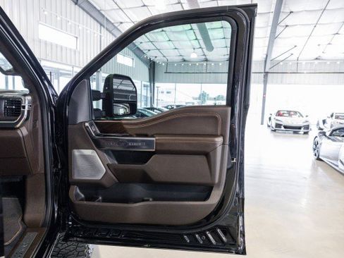 Used 2024 Ford F250 King Ranch w/ Tremor Off-Road Package AWD/4WD image 31
