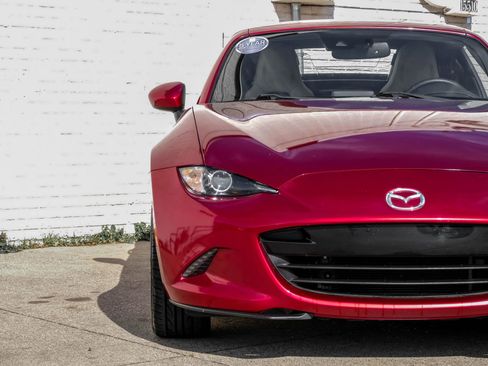 Used 2019 MAZDA MX-5 Miata RF Grand Touring image 38