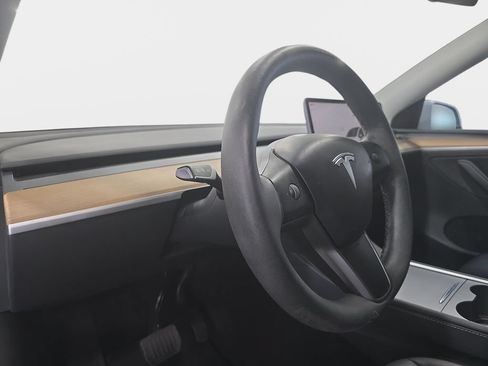 Used 2023 Tesla Model Y Long Range AWD/4WD image 21