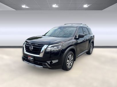 New 2025 Nissan Pathfinder SL w/ Cargo Package