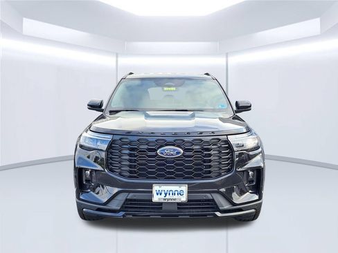 New 2026 Ford Explorer ST-Line w/ ST-Line Street Pack AWD/4WD image 2