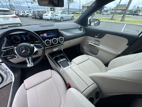 Used 2025 Mercedes-Benz GLA 250 image 16