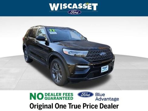 Certified 2022 Ford Explorer XLT w/ Equipment Group 202A image 25