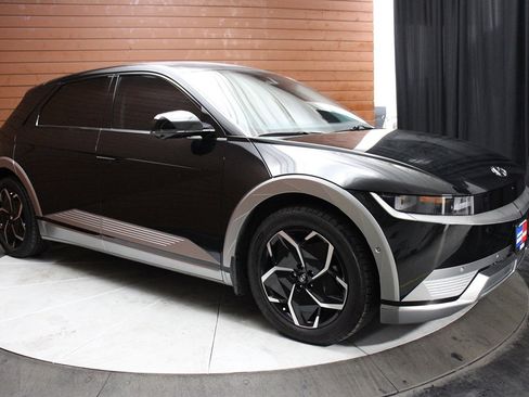 Used 2024 Hyundai Ioniq 5 Limited image 14