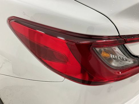 Used 2025 Toyota Camry SE image 28