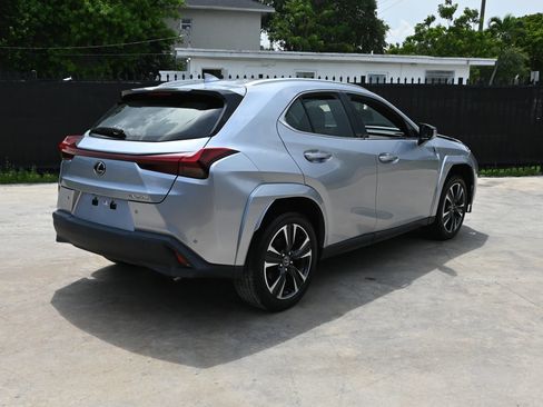 Used 2023 Lexus UX 250h FWD w/ Accessory Package (Z1) image 5