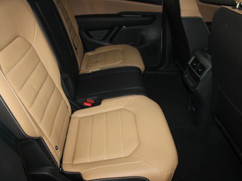 New 2026 Volkswagen Atlas Cross Sport SEL R-Line image 30