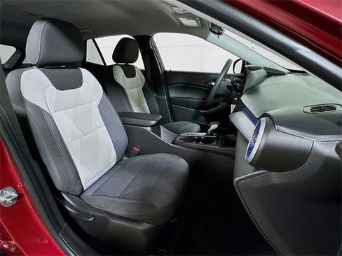 Used 2024 Chevrolet Trax LS image 24