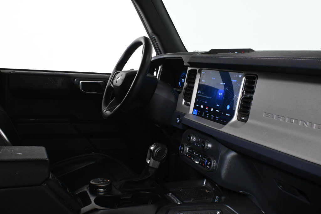 Used 2025 Ford Bronco Outer Banks AWD/4WD image 8