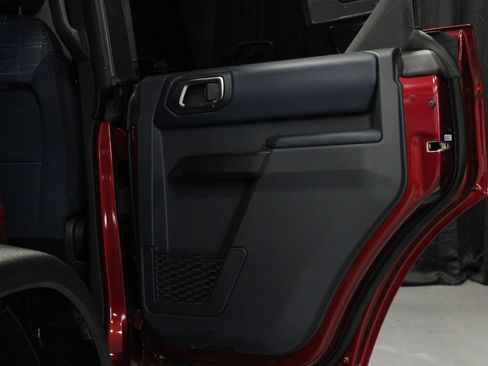 Used 2025 Ford Bronco Heritage Edition AWD/4WD image 15