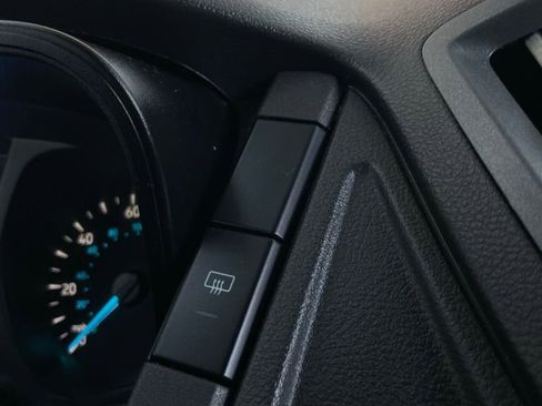 Used 2019 Ford Transit 150 XL image 35