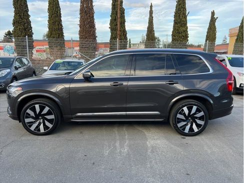 Used 2023 Volvo XC90 T8 Ultimate image 7