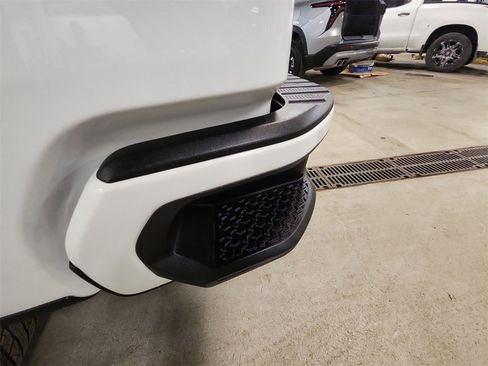 Certified 2023 Chevrolet Silverado 1500 RST w/ Redline Edition image 35