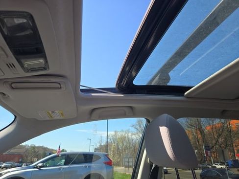 Used 2016 Subaru Forester 2.5i Premium w/ All-Weather Package image 13