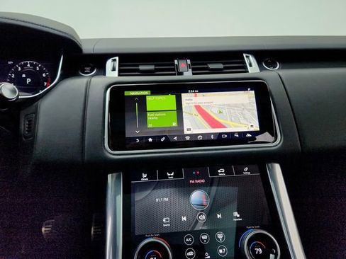 Used 2020 Land Rover Range Rover Sport HST image 24