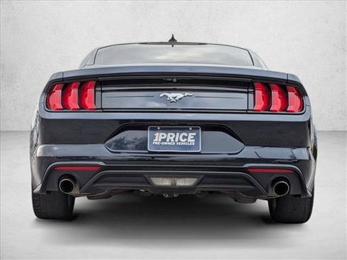 Used 2021 Ford Mustang Coupe image 6