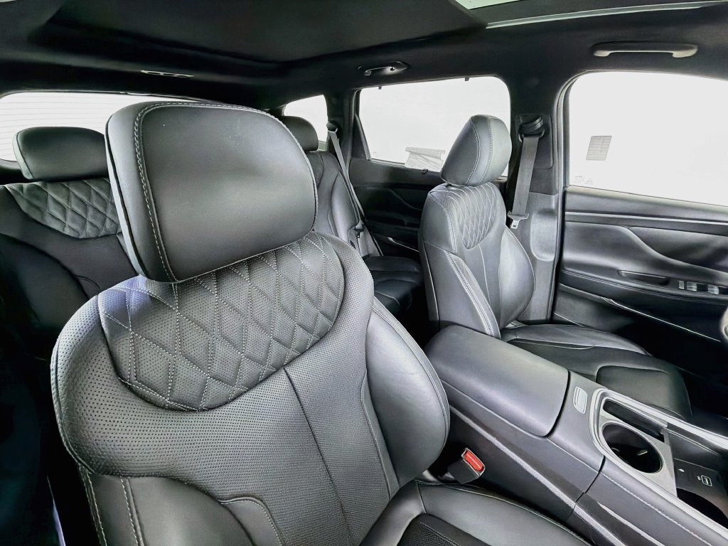 Used 2023 Hyundai Santa Fe Calligraphy AWD/4WD image 29