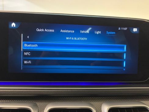 Used 2021 Mercedes-Benz GLS 580 4MATIC w/ E-Active Body Control Package image 43