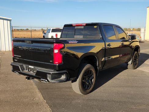 Used 2024 Chevrolet Silverado 1500 LT Trail Boss w/ Convenience Package II image 4