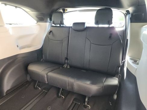 New 2026 Toyota Sienna Platinum AWD/4WD image 24
