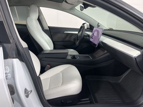 Used 2021 Tesla Model 3 Performance image 8