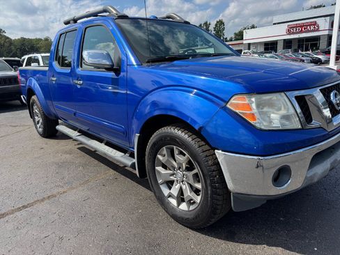 Used 2014 Nissan Frontier SV AWD/4WD image 12