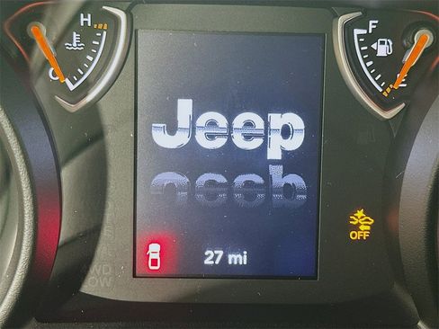 New 2025 Jeep Gladiator Sport image 11