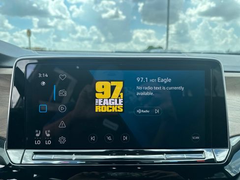 Used 2024 Volkswagen Atlas SE FWD image 23