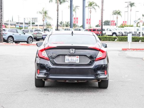 Used 2017 Honda Civic EX-T image 11