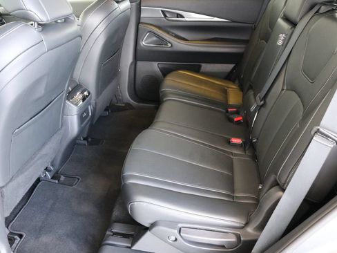 Certified 2025 INFINITI QX60 Luxe w/ Vision Package AWD/4WD image 27