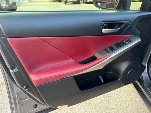 Used 2018 Lexus IS 300 F Sport w/ F Sport Package RWD image 12