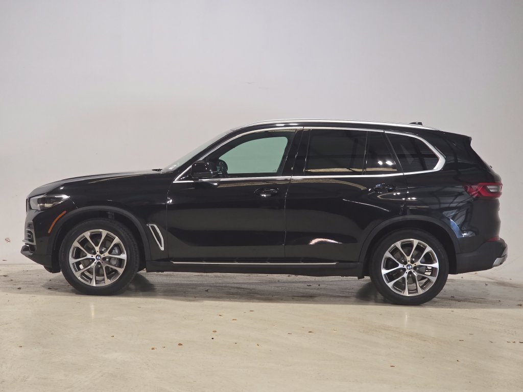 Used 2023 BMW X5 xDrive40i w/ Premium Package AWD/4WD image 3