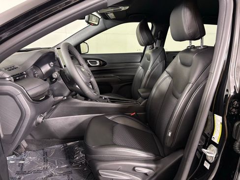 New 2026 Jeep Compass Latitude AWD/4WD image 16