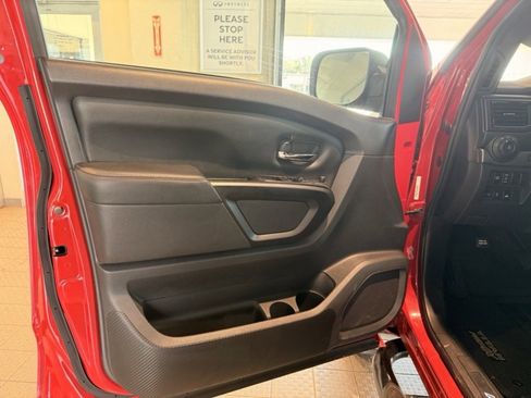 Used 2022 Nissan Titan PRO-4X w/ Off Road Protection Package image 12
