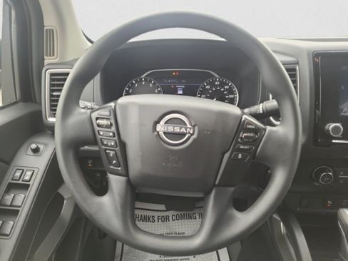 Used 2022 Nissan Frontier SV w/ Technology Package AWD/4WD image 15