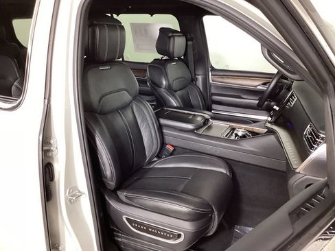 Used 2022 Jeep Grand Wagoneer Series I AWD/4WD image 42