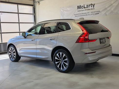 Certified 2023 Volvo XC60 B5 Core w/ Climate Package image 3