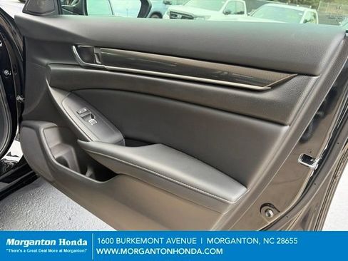 Used 2022 Honda Accord Sport image 31