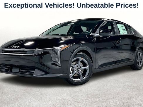 Used 2026 Kia K4 FWD image 2