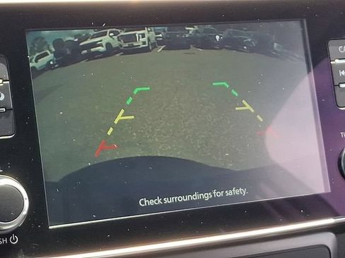 Used 2025 Nissan Leaf S FWD image 13