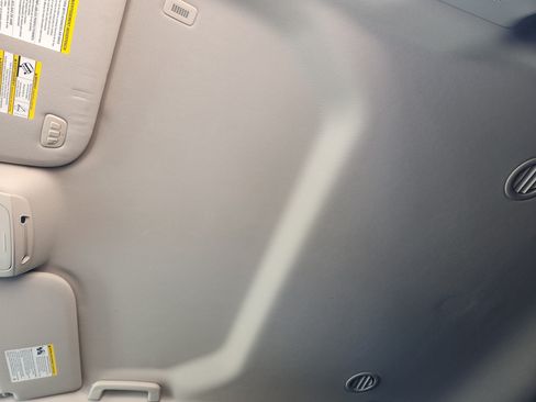 Used 2024 Ford Expedition XLT RWD image 19