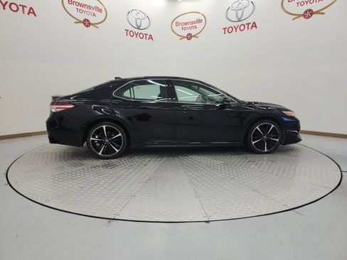 Used 2020 Toyota Camry XSE image 3