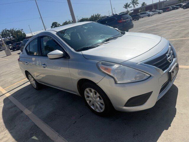 Used 2016 Nissan Versa SV FWD image 8