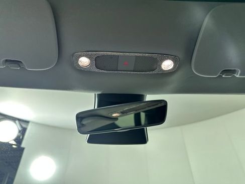 Used 2019 Tesla Model 3 Performance image 23