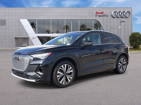 Used 2023 Audi Q4 e-tron Premium Plus image 1