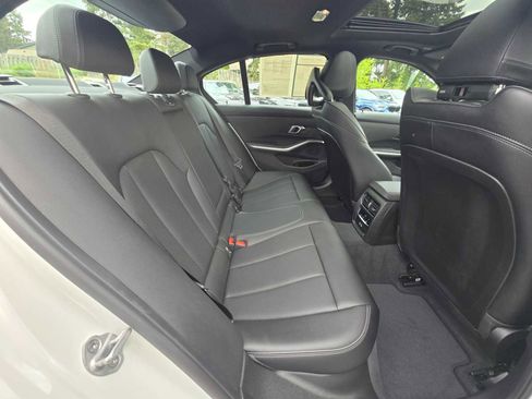 Used 2025 BMW 330i xDrive Sedan w/ Premium Package AWD/4WD image 12